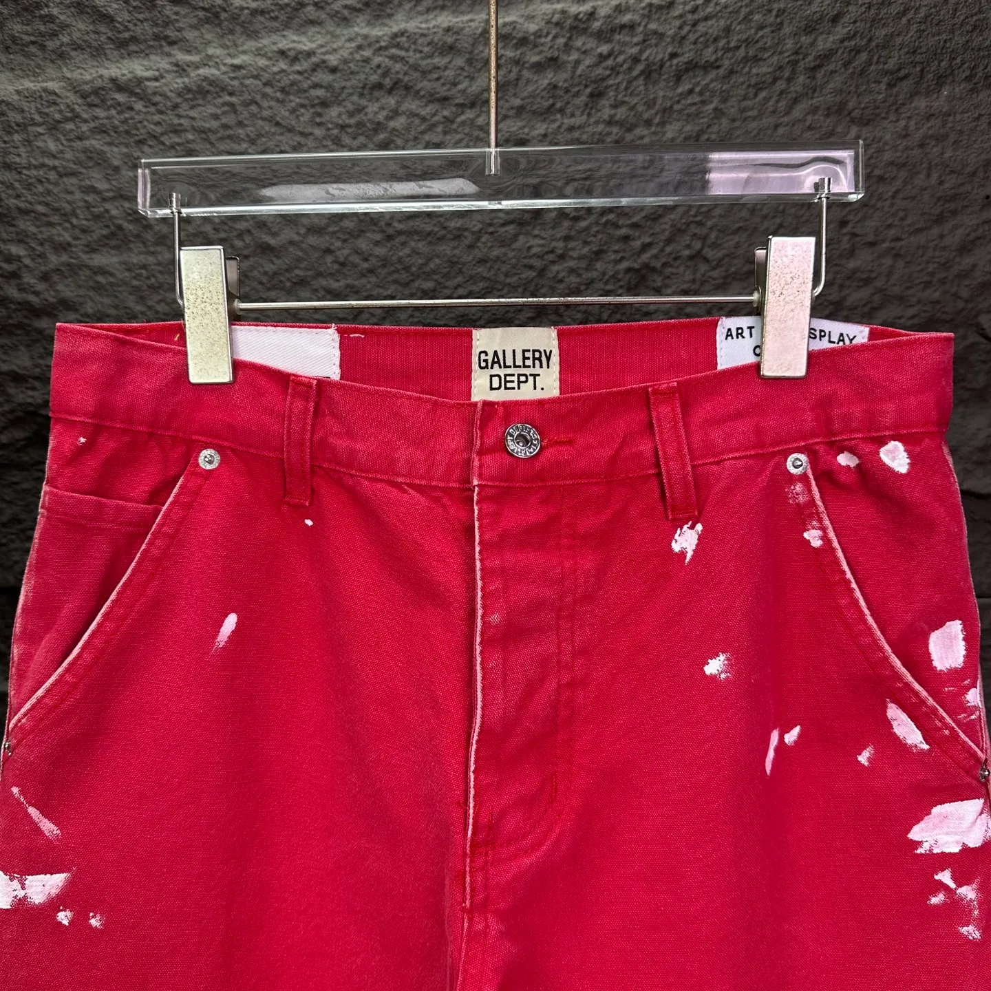 P280 GALLERY DEPT. 2025 new style splash-ink hand-painted splicing couple style bootcut loose jeans 🔥High version🔥High version🔥Top ceiling quality Styles with different washed textures are very friendly to people with thin legs and thick legs. The bootcut and loose version is very flattering to the leg shape. Moderate length that never goes out of style, easy to match with casually, basic styling for various styles, a must-have in the wardrobe! The fabric is stiff but also makes the upper body soft without losing texture. The washing process is even more perfect. It is a must-have item for everyone! ! ! Washed wheat, hang tag, pants label, three complete labels, color: red, size: 28, 30, 32, 34, 36 (five sizes)